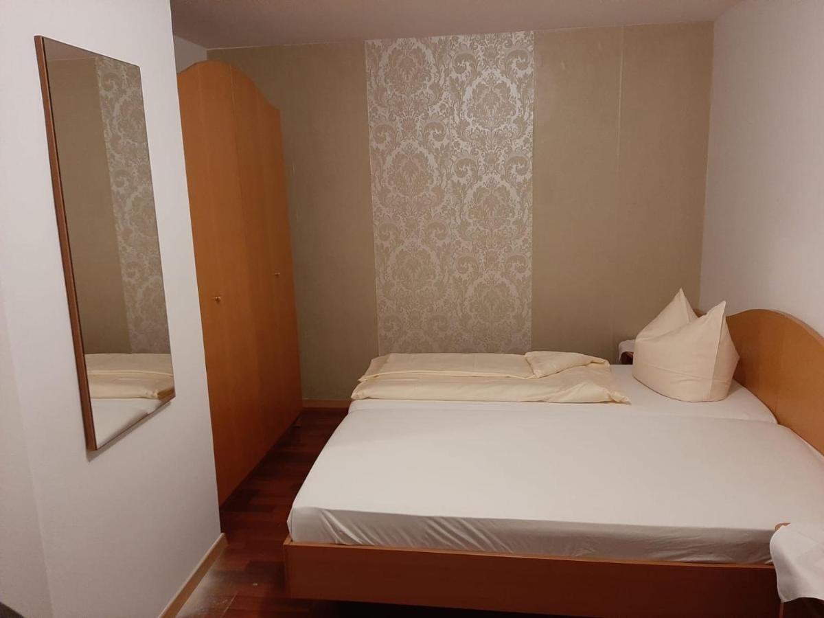 Hotel & Restaurant Rosenhof Bergen  Zewnętrze zdjęcie